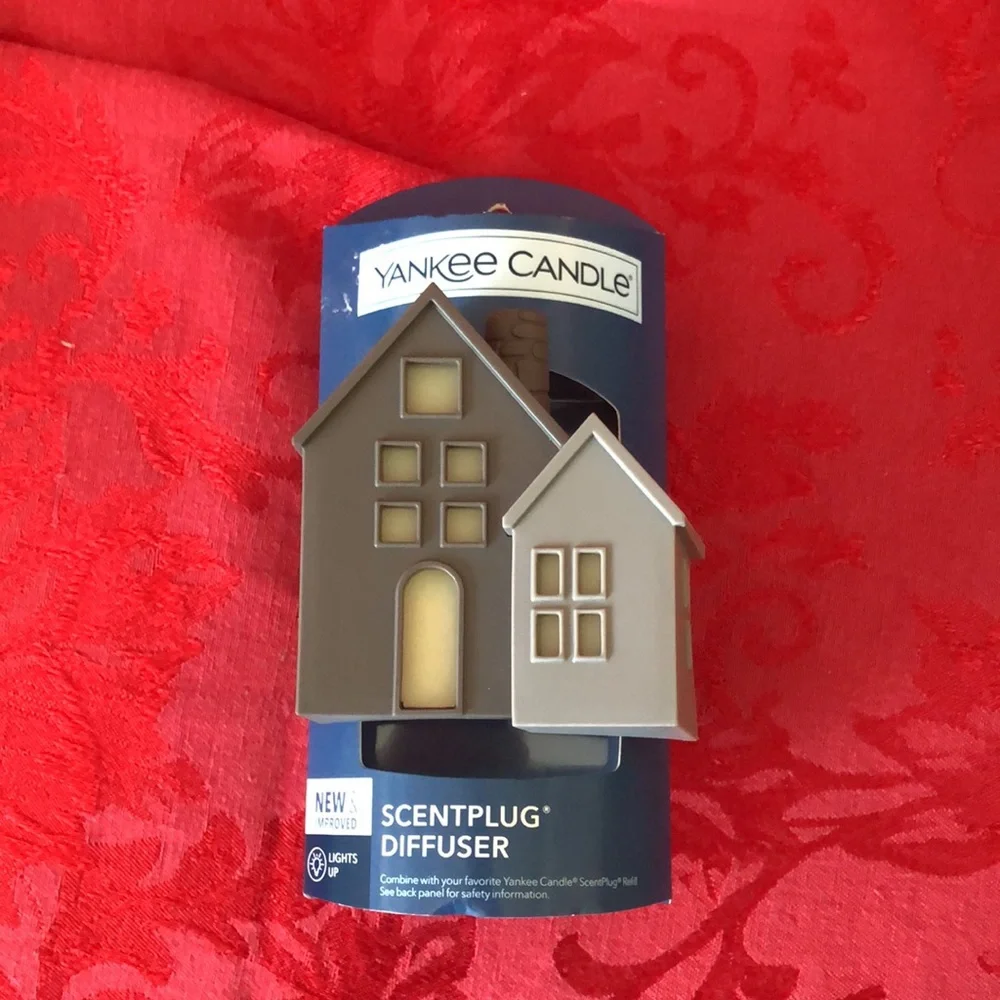 Yankee Candle Gray & Brown Evening Village ScentPlug Diffuser